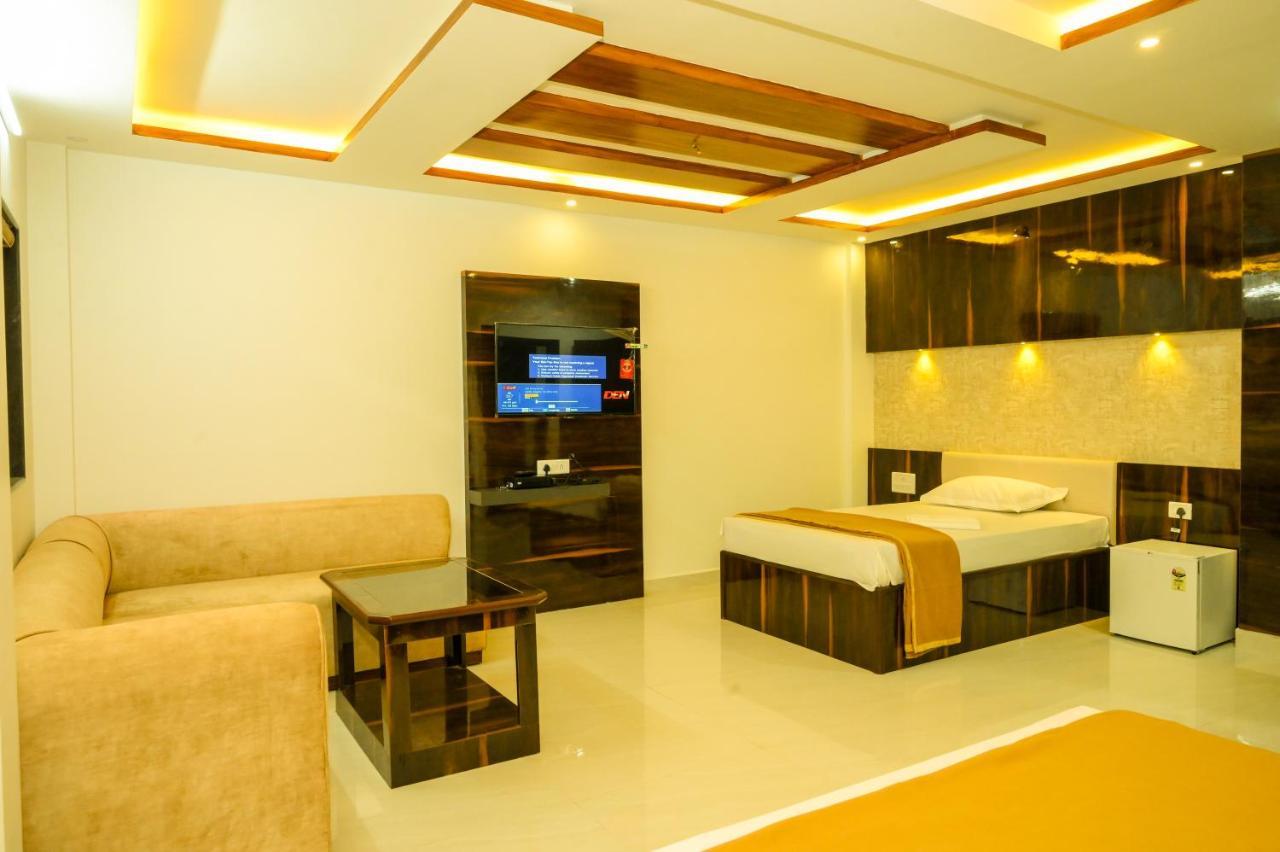 S S Residency Otel Padubidri Dış mekan fotoğraf