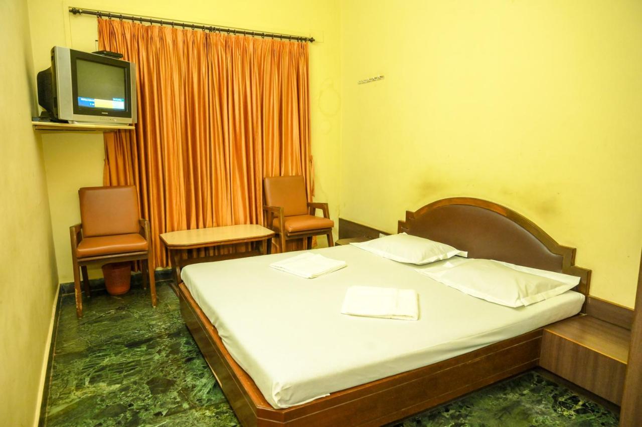 S S Residency Otel Padubidri Dış mekan fotoğraf