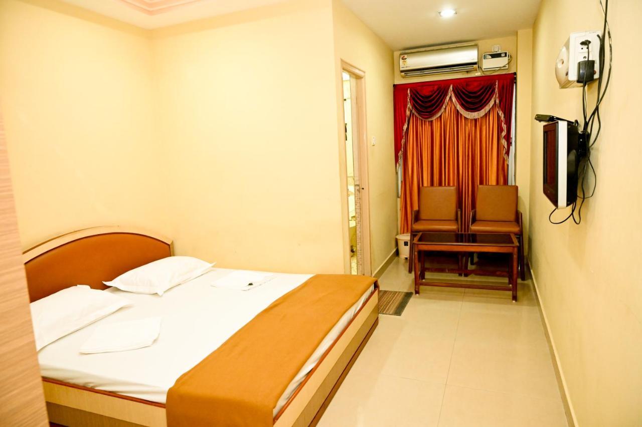 S S Residency Otel Padubidri Dış mekan fotoğraf